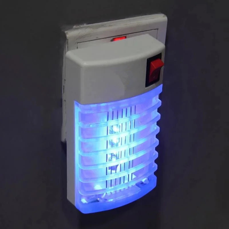 Mini Lámpara Mata Zancudos de Enchufe · Luz UV para Interior
